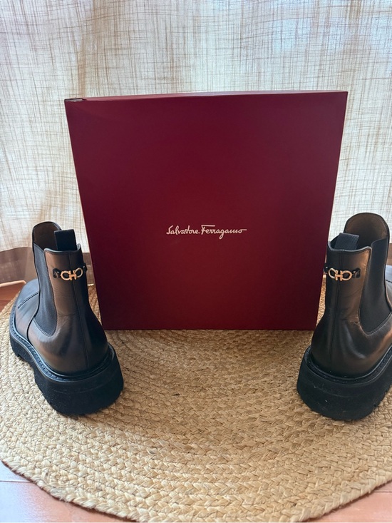 Salvatore Ferragamo Black Leather Chukka Boots main image 5